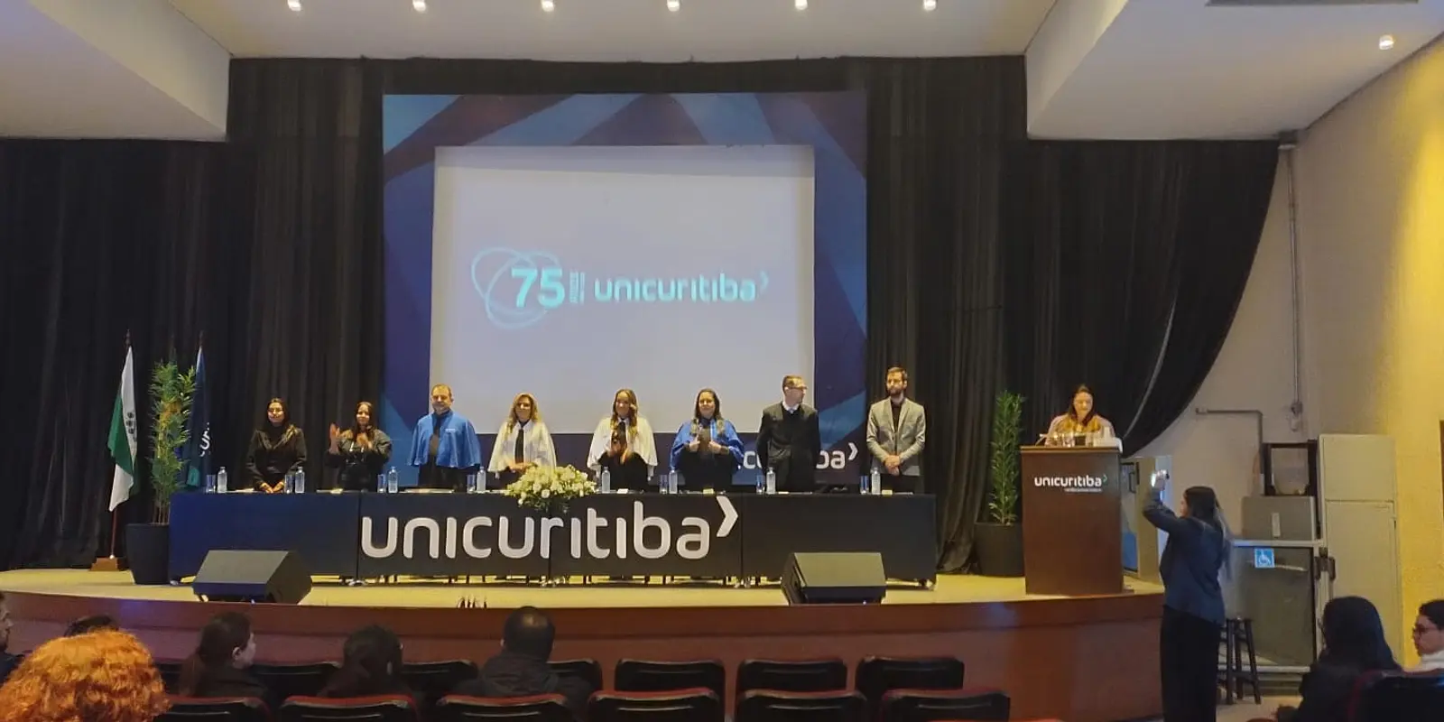 Primeira Reitora em 75 anos toma posse no UNICURITIBA.