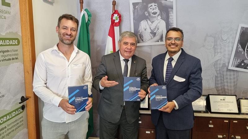 Visita ao deputado Mário Motta na ALESC para tratar de cooperação interestadual na defesa dos consumidores