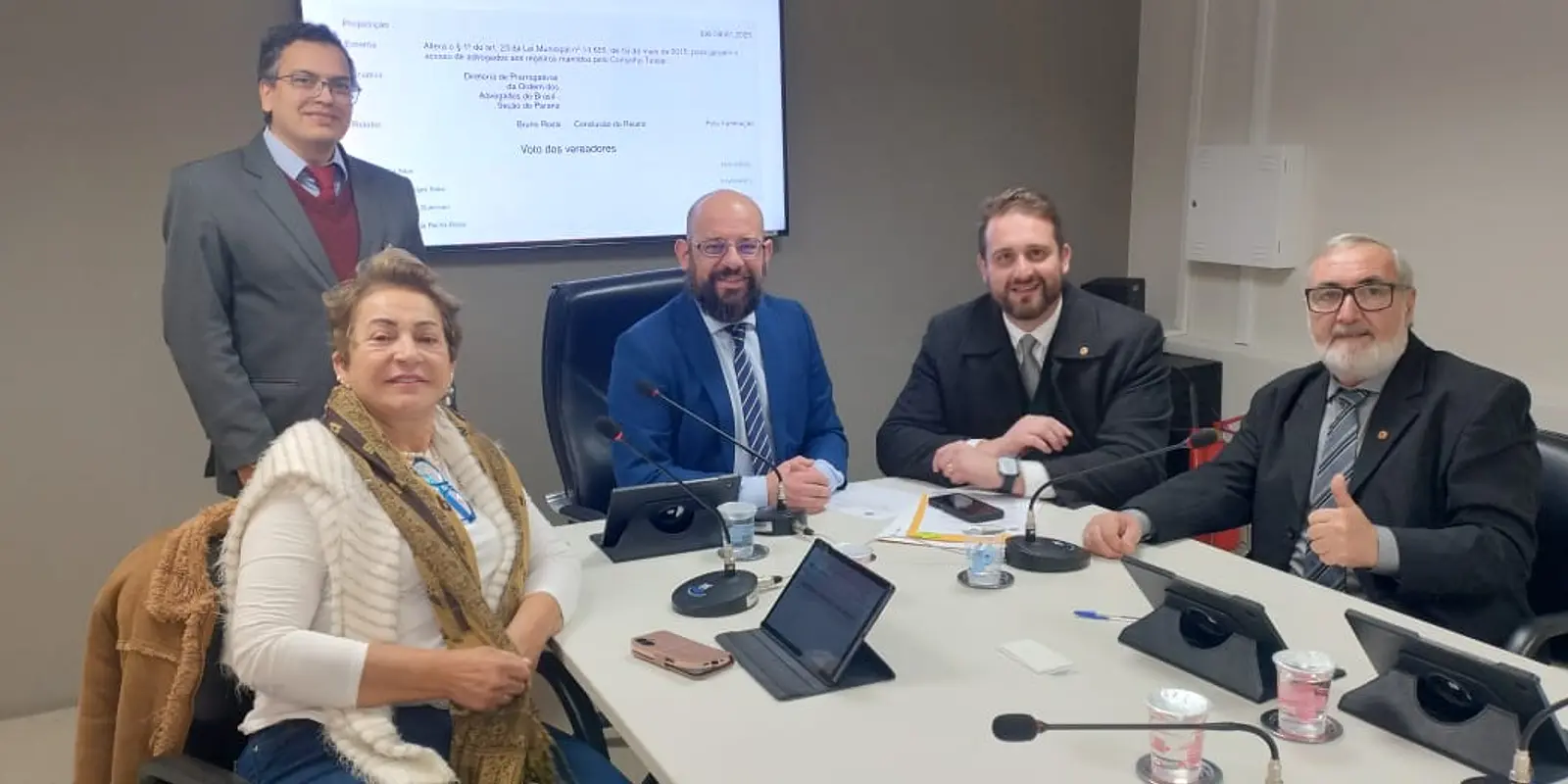 Comissão da Câmara de Curitiba vota favorável a proposta que garante acesso de advogados a processos no Conselho Tutelar